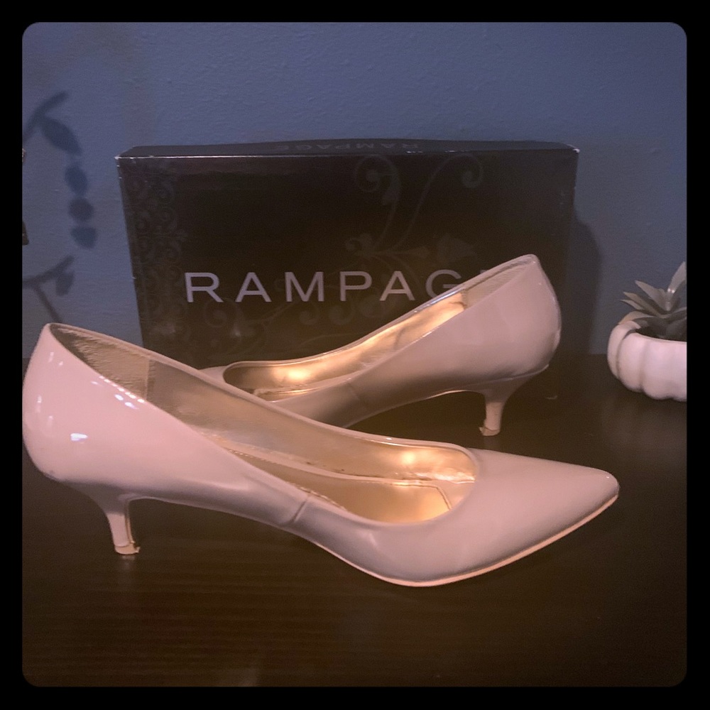 Taupe patent kitten pumps